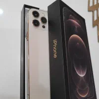 ایفون ۱۲ پرومکس۲۵۶ zaa در حد نو باتری۷۹