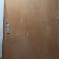 درب چوبی اتاق و سرویس بهداشتی