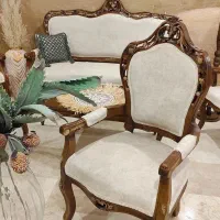 مبلمان پر منبت سلطنتی