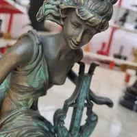 مجسمه های برنزی   هنگ و  امضا دار ظریف|مجسمه، تندیس، ماکت|تهران, فردوسی|دیوار