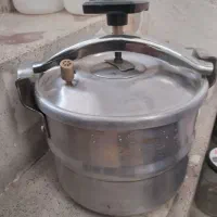 زودپز تمیز و در حد نو