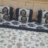 رو کناره بالشت