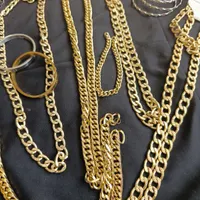 به دلیل تغییر شغل تعدادی بدلییجات به فروش میسر