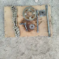 فروش خورشیدی و زنجیر موتور و ...|قطعات یدکی و لوازم جانبی|شیراز, سعدیه جنوبی|دیوار