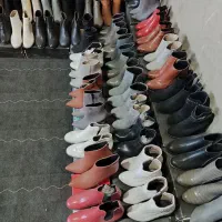 حدود ۱۵۰ جفت کفش نیم بوت زنانه|کیف، کفش، کمربند|داراب, |دیوار