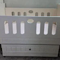 تخت گهواره ای نوزاد|تخت و صندلی بچه|تهران, مدائن|دیوار