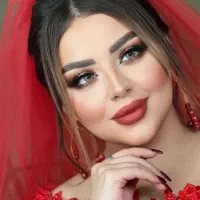 میکاپ حرفه ای تضمین ماندگاری بالافقط ۹۰۰تومن