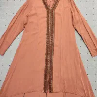 پانزده تا مانتو زنانه در حد نو،روسری مشکی