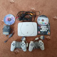 پلی استیشن 1 سونی درحدنو سالم سالم با دوتا دسته