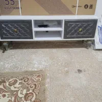 یک عددمیزتلوزیون وعیک عددگازبفروش میرسد