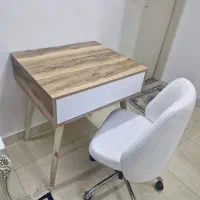 دو عدد میز تحریر