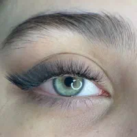 اکستنشن و کاشت تخصصی مژه، لیفت و لمینیت مژه و ترو