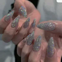 کاشت ناخن با تخفیف لاک ژل رایگان