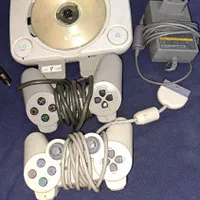 پلی استیشن 2 Sony با کلیه متعلقات و ۲۰۰۰ عدد CD