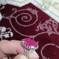 انگشتر یاقوت سرخ