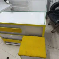 میزویترین ودوقفسه چهار درب وسه قفسه بدون درب