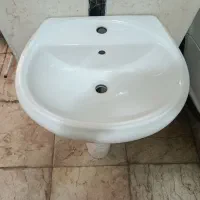 روشویی سرامیکی سالم سالم بسیار تمیز و نو|لوازم سرویس بهداشتی|کرج, فاز ۴ مهرشهر|دیوار