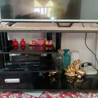 میز تلویزیون شیشه ای