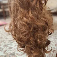 کلاه گیس یا پوستیژ