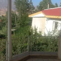 فروش ویلا دارای سوئیت واقع در شهرک ویلائی