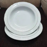 ظروف سرو وپذیرایی چینی جنس خوب در حد نو