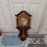 ساعت دیوار در زیباشهر