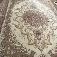 فرش کرم رنگ
