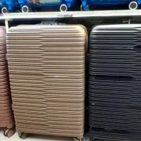 چمدان فایبرنشکن خارجی|کیف، کفش، کمربند|قم, باجک یک|دیوار