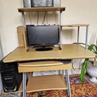 میز کامپیوتر