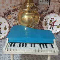 پیانو قدیمی ساخت ایتالیا سالم و تمیز