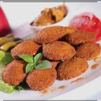 خانم فست فود