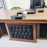 میز مدیریت و صندلی در حد نو|دفتر کار|ساری, |دیوار