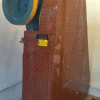 استاندارد سازی اسانسور