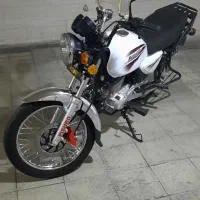 موتورسیکلت پیشرو ۲۰۰سی سی طرح باکسر