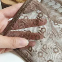 مینی اسکارف توری قهوه ای