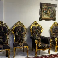 مبل ۹ سلطنتی چوب راش به همراه میز عسلی