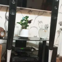 سینما خانگی و میز شیشه ای