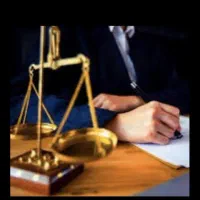 وکیل پایه یک دادگستری با ۱۸ سال سابقه