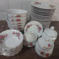 ظروف چینی گل سرخ