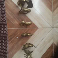 مقداری اشیاء برنز