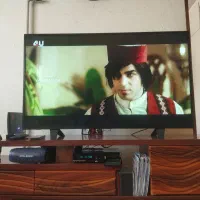 تلوزیون 4k فیلیپس اصل ۴۹ اینچ