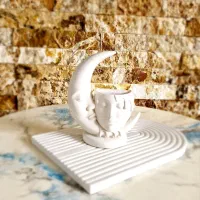 مجسمه و... رنگی وخام