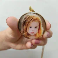 عکس در گردنبند