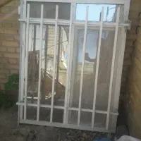 پنجره آهنی سنگین