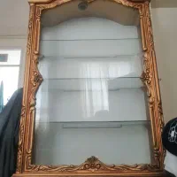 ویترین چوبی آنتیک