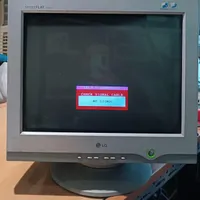 مانیتور قدیمی crt