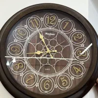 ساعت دیواری سالم در حد نو