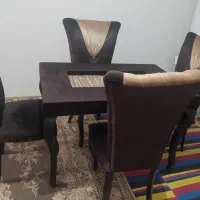 میز ناهار خوری و آینه دلاور فروش میرسد|میز و صندلی غذاخوری|تربتحیدریه, مورشک|دیوار