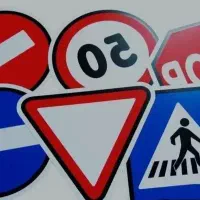 مربی آموزشگاه رانندگی