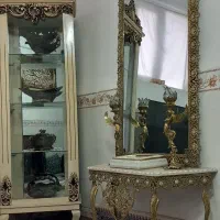 آیینه شمعدون برنز و بوفه درحد نو